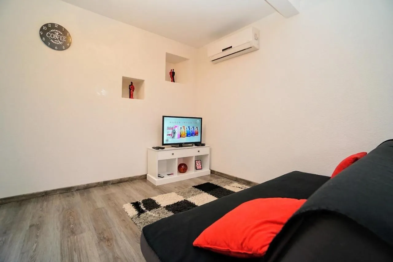 Apartment Cici Murine 0*,  크로아티아